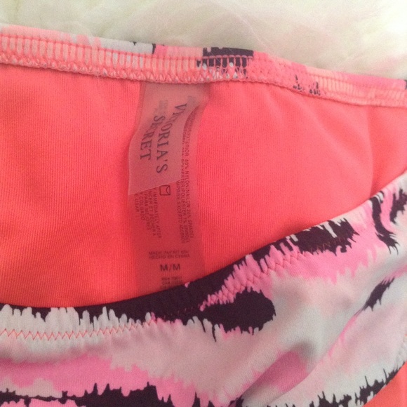 Victoria's Secret Bikini. - Picture 2 of 5
